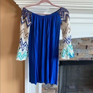 Small  cute on or off shoulder  boutique dress